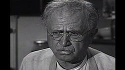 Father Knows Best: S4 E24 - Betty's Crusade