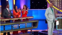 Steve Harvey ROASTS Darryl's crappy answer!