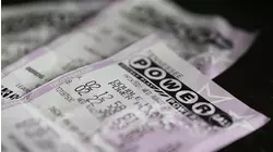 Powerball jackpot surges to $930 million for Wednesday night drawing