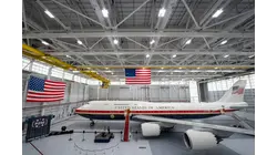 Trump unveils new Air Force One