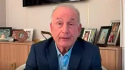 Expresentador de noticias busca una candidatura demócrata en Florida "para ayudar" a los inmigrantes