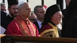 Pope Leo XIV calls for peace during first foreign trip