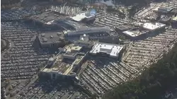 Shoppers pack Streets at Southpoint