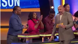 Laborious face-off cracks up Steve Harvey!!