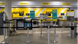 Former Spirit Airlines Employees Sue for Wages and Benefits