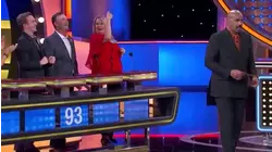 It's a kitty dinner party on Family Feud!