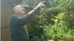 Sugar Land man grows 20-foot-tall sunflower plant