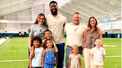 Jaguars' Josh Hines-Allen surprises deserving dad