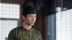 32 Weaving a Tale of Love