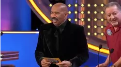 6 ways to flirt with someone using your eyes.