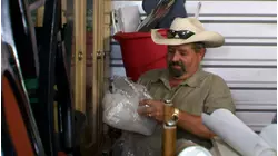 Storage Wars: Texas: High Tea Tighty -- Storage Wars: Texas