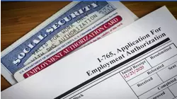 ¿A quiénes afecta la reducción de la vigencia de los permisos de trabajo? Un abogado lo explica