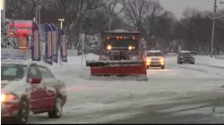 Gov. Lamont urges drivers to avoid travel as snowstorm moves into Connecticut