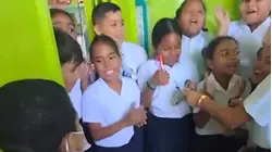 8-Year-Old Gets Warmest Welcome From Her Class After Surgery