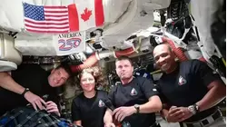 Trump felicita a los astronautas de la misión de Artemis II y los llama "pioneros modernos"