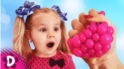 Diana Learns Colors with Squishy Balls!