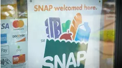 Government shutdown triggers food crisis for 40+ million Americans on SNAP benefits