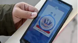 Bloquean el plan de Trump de eliminar el 'parole' a 900,000 inmigrantes