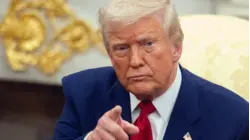 Trump Reacts to Fed Rate Hike as Markets Weigh Warsh's Hawkish Stance