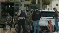 Arrestan en operativo a personas acusadas de interferir en redadas en California