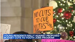 Young Chicagoans rally against proposed youth jobs program budget cuts