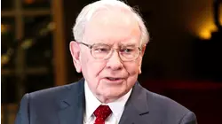 Warren Buffet Marks Final Day as CEO of Berkshire Hathaway