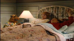 ALF: S2 E2 - Somewhere Over the Rerun