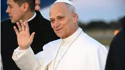 Pope Leo Arrives in Turkey in First Foreign Trip as Pontiff