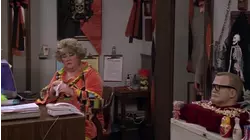 Drew Tries To Kill Mimi