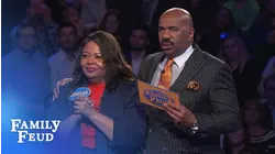 Elizabeth and Tanisha SMASH Fast Money! | Family Feud