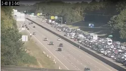 Woman killed, sister injured in I-40 crash involving 3 cars