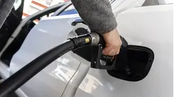 US Economy Under Pressure as Iran War Impacts Stocks, Oil, Gas