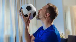 Tu pareja tiene una amante y es el futbol, ¿qué puedes hacer? Una coach de parejas da consejos