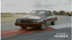 Estilo y velocidad: Buick Regal de Cuerpo G reconstruido liberado en las calles