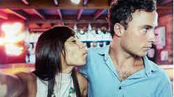 Tu pareja no sube fotos a redes sociales contigo, ¿es una 'red flag'?