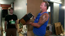 Storage Wars: Dog Day Afternoon -- Storage Wars