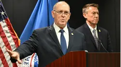 El 'zar' de la frontera reconoce errores en operativos de ICE en Minnesota