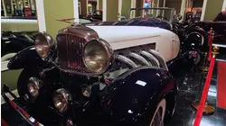 Volo, House of Cars - S1 E06 - House on Wheels