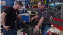 Desmontando y reconstruyendo el Ford 390 FE del vertedero