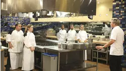 5 Chefs Compete