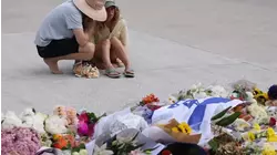 SFO visitors from Australia react to news of mass shooting