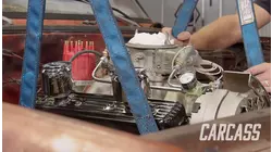 Dejando una Chevy 350 en el chatarrero Square Body