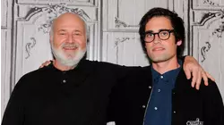 Ponen bajo custodia policial al hijo del cineasta Rob Reiner y se le investiga por el crimen