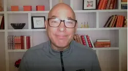 Venezuela stuns the baseball world; WNBA players set for a salary boost in union deal