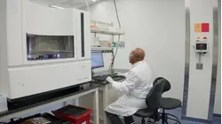 Personalized cancer vaccine shows promise in melanoma trial