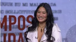 Musician Chloe Flower honors women with new holiday album