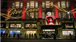 Woman arrested in stabbing of tourist in Macy's Herald Square