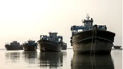 US and Iran Reach Framework Deal to End War, Reopen Hormuz