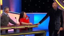 Bob STUNS Steve Harvey at the podium!!