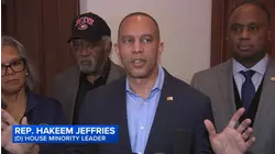 Jeffries brings redistricting push to Illinois